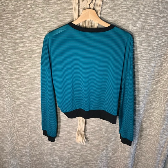 Lucy Workout Top - Picture 4 of 5